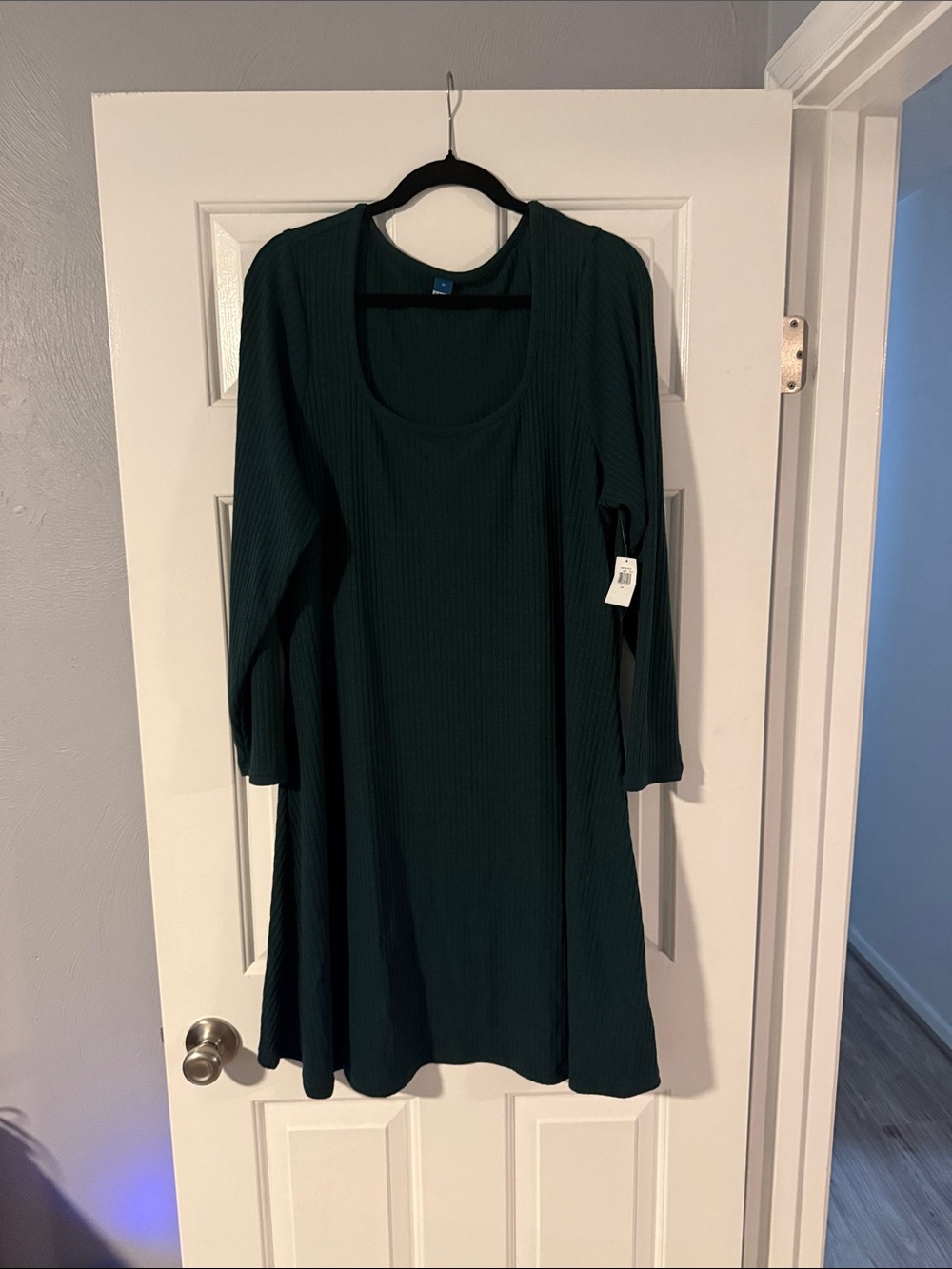 Ribbed Scoop-Neck Sweater Dress in Dark green